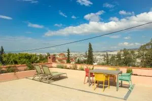 Cottage family house downtown - Pireus