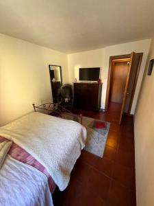 Casa indipendente con terrazzo e posto auto