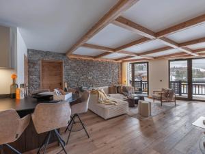 Appartement moderne à Courchevel 1850 avec accès direct aux pistes - FR-1-564-104
