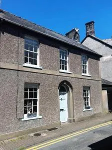 2 bed period cottage sleeps 4 in central Crickhowell - Llanbedr