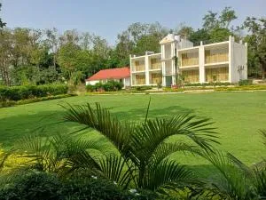 Palashgram Eco Resort - Chāndil