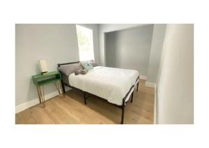 Cozy Duplex near Wynwood & Beach