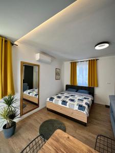 Central studio apartment