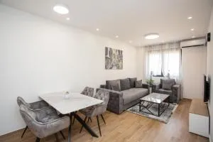 Apartments NIKOS FAMILY - Kodre