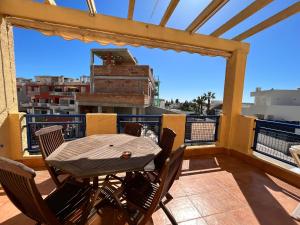 RA585 Apartamento de 2 dormitorios en Puerto Rey