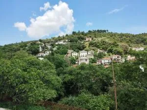Zina's Cottage in Afetes - Niáou