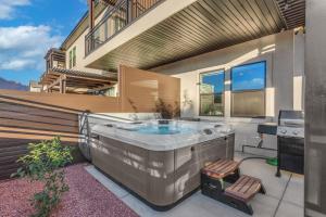 Ocotillo Springs Resort 41 Private Hot Tub, Nintendo Console, BBQ Grill & Beautiful Resort Pool
