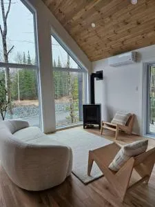 Chalet Le Hygge Hytte - Ski - Golf - Spa - Lambton