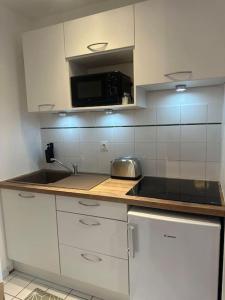 Appartements Appartement neuf entierement equipe proche centre : photos des chambres