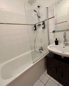 Appartements Appartement neuf entierement equipe proche centre : photos des chambres