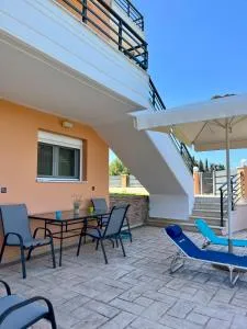 Aspasia Apartment - 卡纳里奥