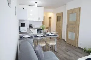 Leśne Tarasy 45a, Dziwnówek - Radawka