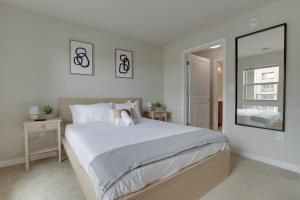 Top Amenities: Charming Apartment at Alexandria