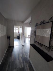 LENS, Bel appartement lumineux spacieux en centre ville 3 chambres