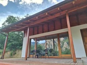 Mountain magic house - Matka - Semenište