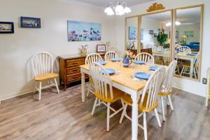 Oceanfront Carolina Beach Condo, Steps to Shore!