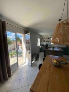Maisons de vacances Charmante maison provencale avec piscine : photos des chambres