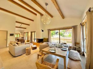 Appartements Residence Le Solea - PENTHOUSE A LA MONTAGNE SAUNA ET SPA-Tout inclus MAE-2041 : photos des chambres