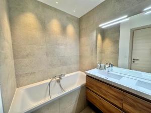 Appartements Residence Le Solea - PENTHOUSE A LA MONTAGNE SAUNA ET SPA-Tout inclus MAE-2041 : photos des chambres