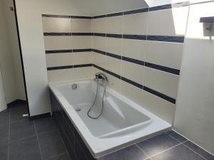 Maisons de vacances Kernay, grande maison familiale pour 10 personnes : photos des chambres