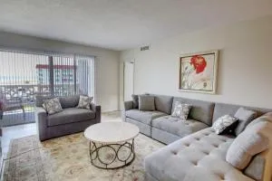 El Matador 152 - Fifth floor unit - Mary Esther