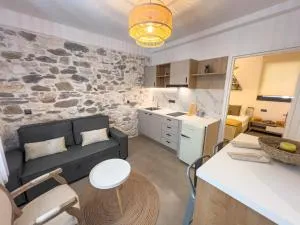 Domus F - Makryámmos