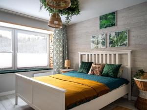 Holiday home with sauna and pool, 4 bedrooms