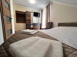 BIAŁY DOM - Pokoje do wynajęcia