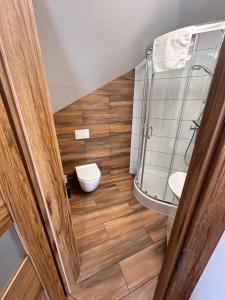 BIAŁY DOM - Pokoje do wynajęcia