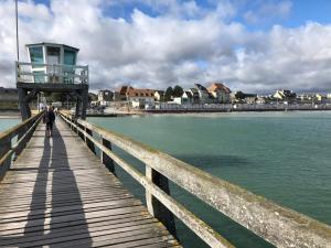 Appartements Appartement duplex Luc sur Mer, en face de la plage : photos des chambres