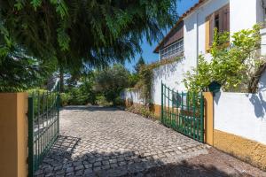 Atlantic Nest Poiares