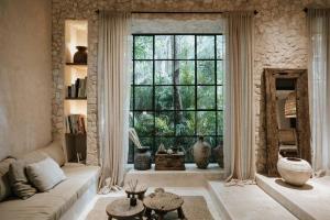 Design Loft with private pool and SPA like feature