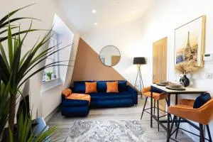 The Lanes Diamond - Rose Platinum Properties - 布莱顿霍夫