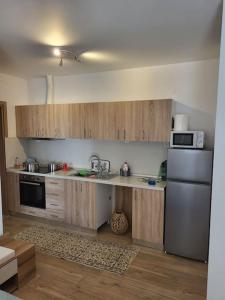 Ολοκαίνουρια Iosifs residence