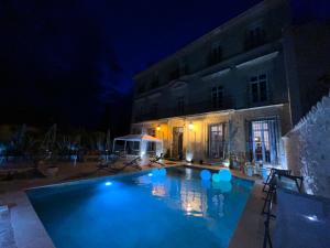 Maisons d'hotes Demeure Sainte Clotilde, evenementiel et chambres d'hotes a Neffies : photos des chambres