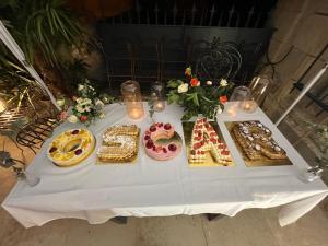 Maisons d'hotes Demeure Sainte Clotilde, evenementiel et chambres d'hotes a Neffies : photos des chambres