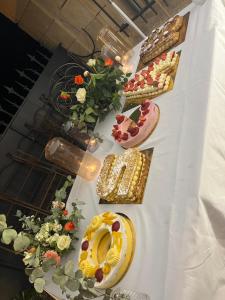 Maisons d'hotes Demeure Sainte Clotilde, evenementiel et chambres d'hotes a Neffies : photos des chambres