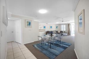 3 Bedroom Apartment with Lift