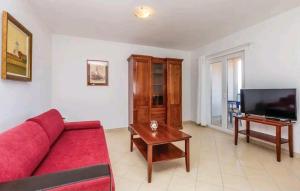 Apartments with a swimming pool Soline, Krk - 23286