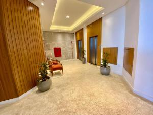 Flat na Barra - Localização privilegiada, beira mar