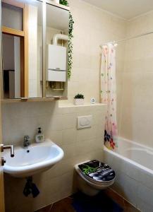 Apartments with a parking space Zagreb - 23369