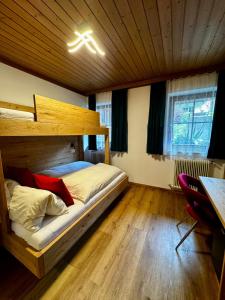 Budget Double Room room in Pension Lederergütl