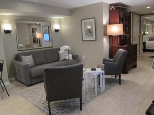 Stylish Renovated Flat, Central, Walk to DC Sights