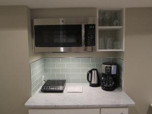 Stylish Renovated Flat, Central, Walk to DC Sights