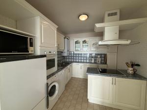 Appartement T3 avec balcon et garage aux Sables-dOlonne - FR-1-197-185