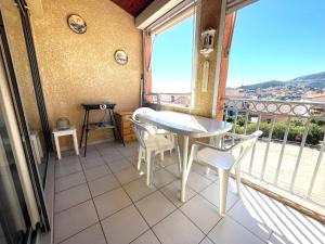 Appartements Banyuls-sur-Mer : Duplex T3 avec terrasse, parking prive, proche plage - FR-1-309-77 : photos des chambres