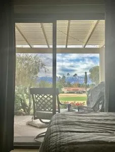Spacious Villa 2 BR, 2 BA on Golf Course - Palm Desert