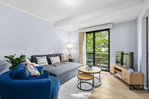 Exclusive Northbridge Apt w Wi-Fi Pool