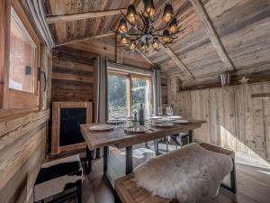 Chalet à Courchevel 1850, 8 personnes, skis aux pieds, sauna, Wifi - FR-1-631-190