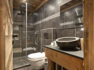 Chalet à Courchevel 1850, 8 personnes, skis aux pieds, sauna, Wifi - FR-1-631-190
